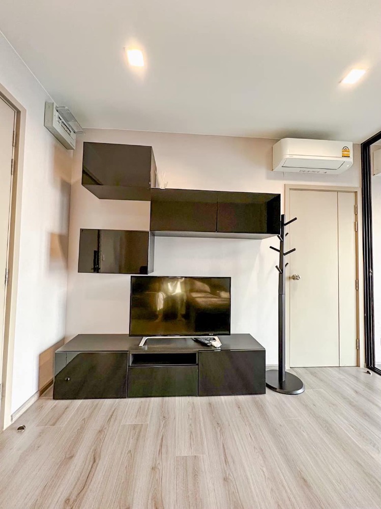 For SaleCondoRattanathibet, Sanambinna : 🌟The room is next to the Chao Phraya River. The atmosphere is very good.