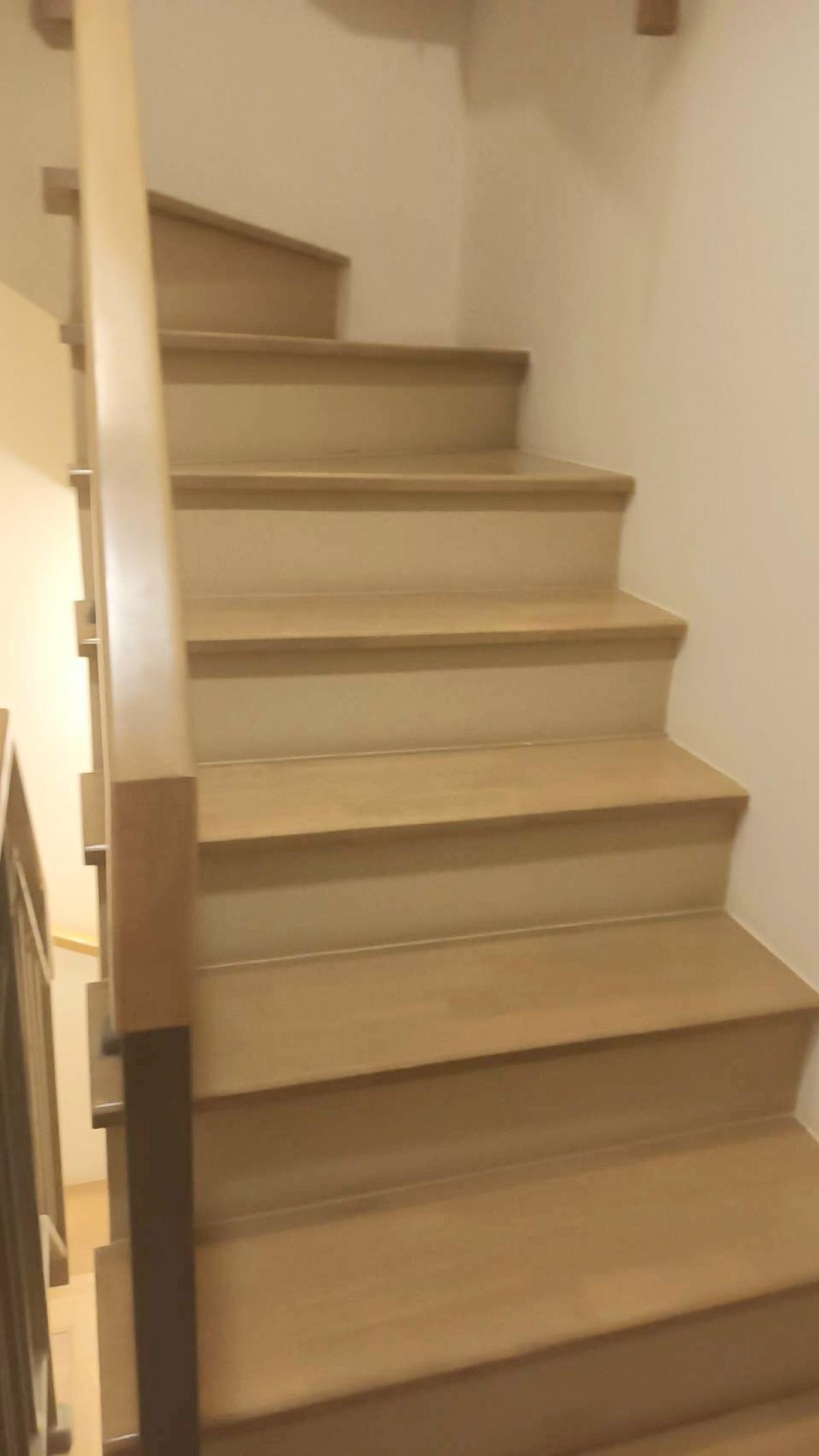 ให้เช่าทาวน์โฮมพระราม 2 บางขุนเทียน : 🔥ให้เช่า ทาวน์โฮม 3ชั้น หมู่บ้าน: ลุมพินีทาวน์พาร์ค ท่าข้าม พระราม2 ซ.อนามัยงามเจริญ❤️ พื้นที่ 142ตรม ขนาด 5 ห้องนอน 3 ห้องน้ำ เครื่องใช้ไฟฟ้าครบ เฟอร์นิเจอร์ครบพร้อมอยู่ -พื้นที่จอดรถ 2คัน, มีหลังคาโรงรถ 🔥ค่าเช่า 25,000-/เดือน สัญญา 1ปี ล่วงหน้า 1เดือน ป