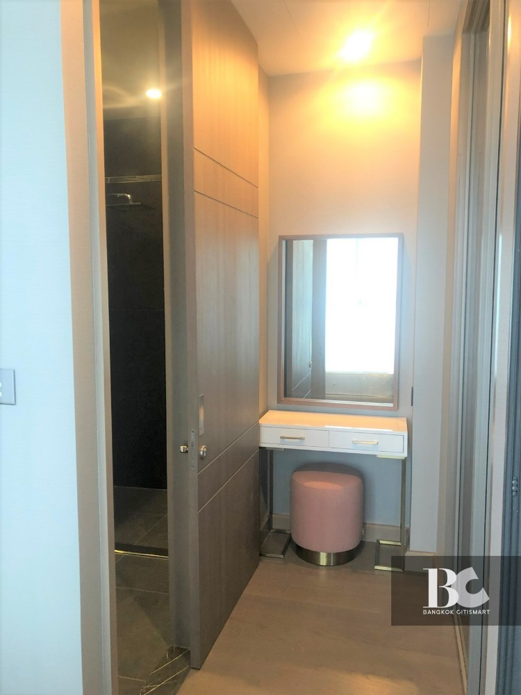 For SaleCondoRama9, Petchburi, RCA : Luxurious condo at Asoke 1 bed The Esse at Singha Complex, MRT Phetchaburi and SWU