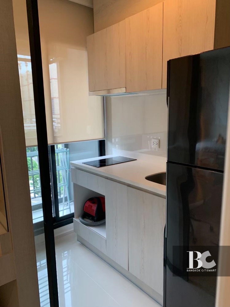 For SaleCondoRama9, Petchburi, RCA : Condo at Asoke for Sale, close to SWU, 1 bed, Life Asoke