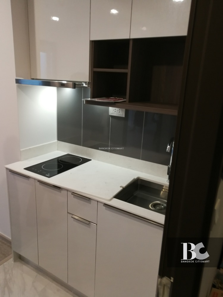 For SaleCondoRama9, Petchburi, RCA : For sales, Condo close to MRT Phetchaburi and SWU, high floor, 1 bed Ideo Mobi Asoke