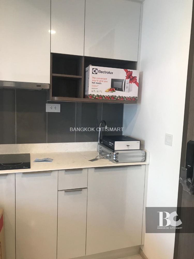 For SaleCondoRama9, Petchburi, RCA : For sales, Condo close to MRT Phetchaburi and SWU, high floor, 1 bed Ideo Mobi Asoke