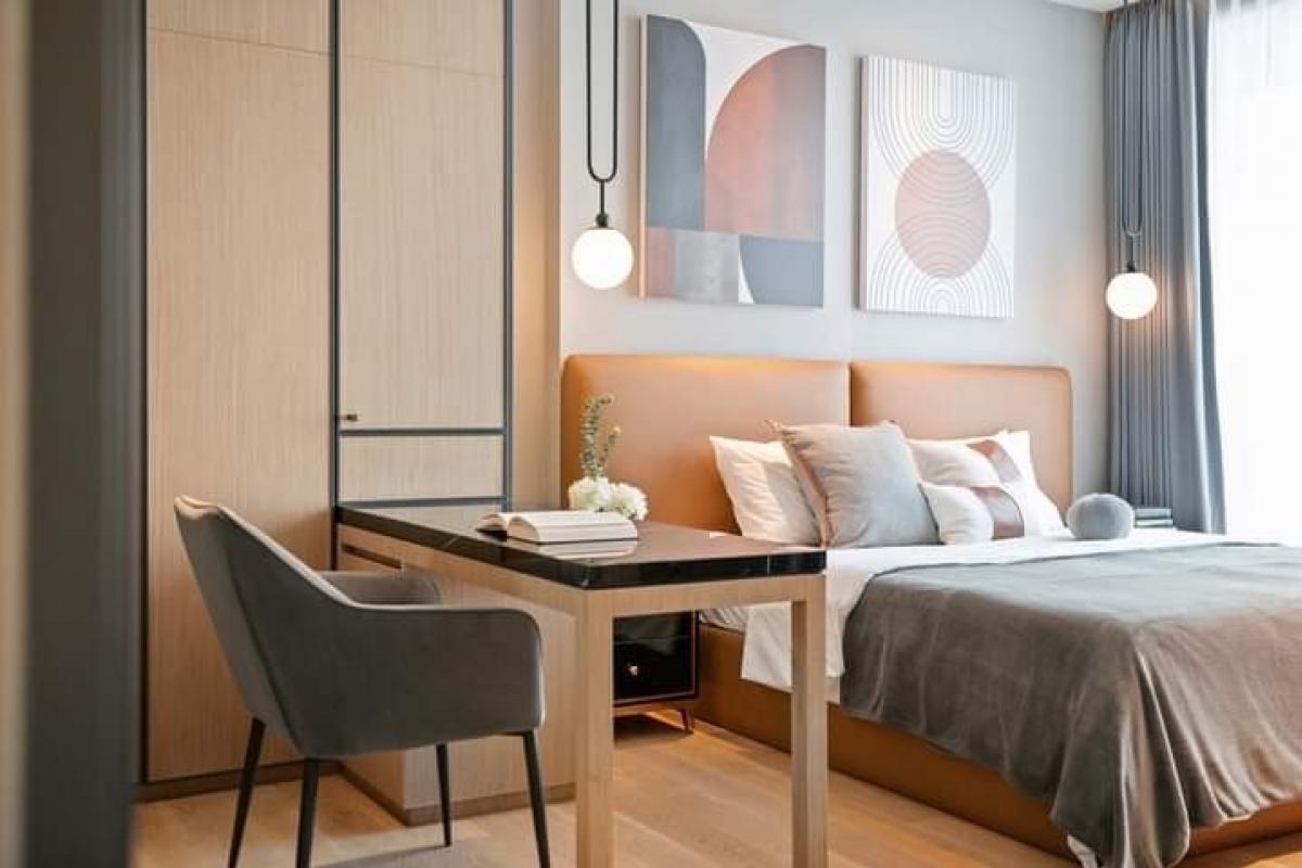 ขายคอนโดสุขุมวิท อโศก ทองหล่อ : 📢👇คุ้มค่าสำหรับการลงทุนหรืออยู่อาศัยเอง ที่คอนโดหรู Beatniq บริการคอนเซียร์จระดับโรงแรม 5 ดาว ใกล้ BTS เดินเพียงประมาณ 10 นาทีถึง Em District ห้องตกแต่งสวย ฟังก์ชันลงตัว เฟอร์นิเจอร์ครบ