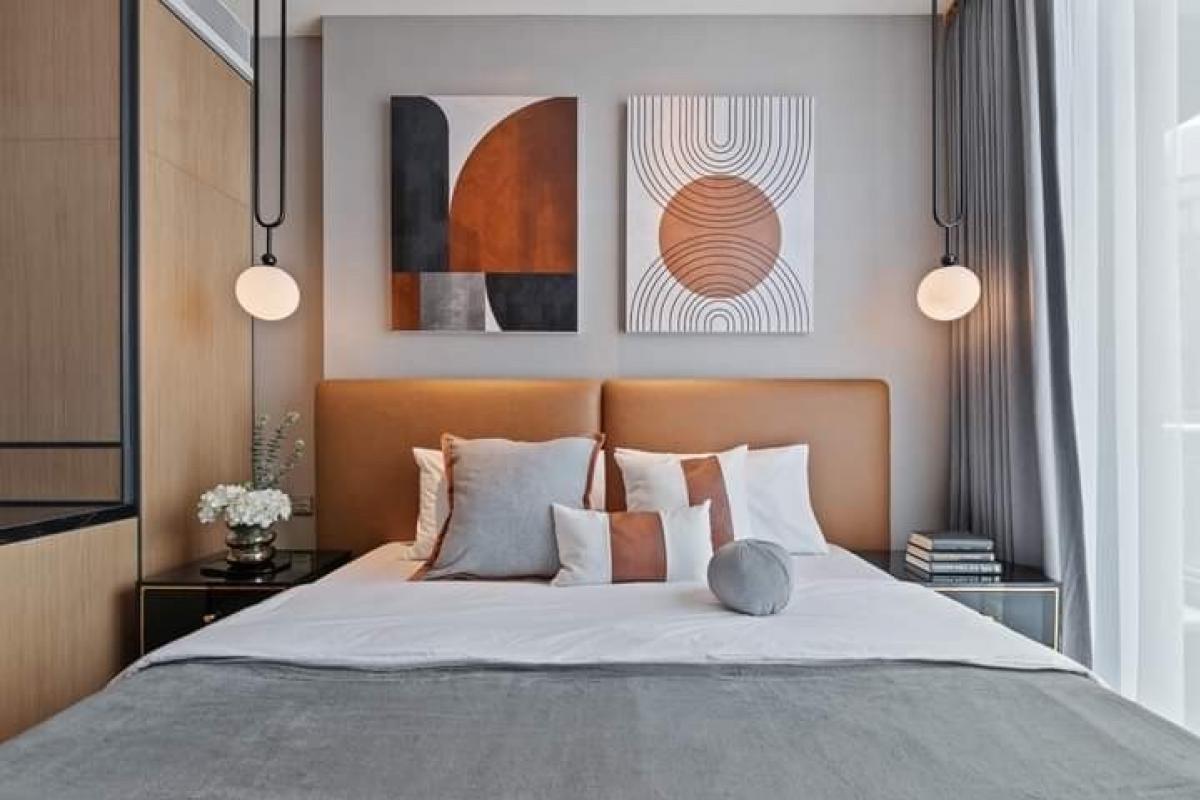 ขายคอนโดสุขุมวิท อโศก ทองหล่อ : 📢👇คุ้มค่าสำหรับการลงทุนหรืออยู่อาศัยเอง ที่คอนโดหรู Beatniq บริการคอนเซียร์จระดับโรงแรม 5 ดาว ใกล้ BTS เดินเพียงประมาณ 10 นาทีถึง Em District ห้องตกแต่งสวย ฟังก์ชันลงตัว เฟอร์นิเจอร์ครบ