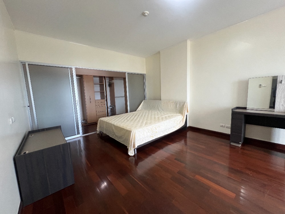 For SaleCondoPattanakan, Srinakarin : For sale Supalai Park Srinakarin: Supalai Park Srinakarin Penthouse 2 bedrooms