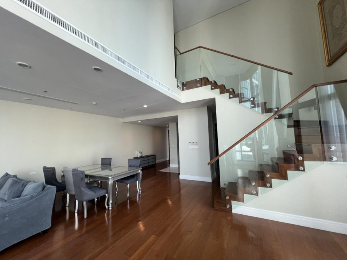 ให้เช่าคอนโดสุขุมวิท อโศก ทองหล่อ : For Rent: Bright Sukhumvit 24  189.39 sqm Duplex 3 Bedroom Ready to move in 110k