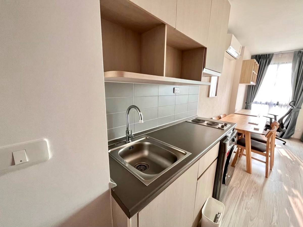 For RentCondoBang Sue, Wong Sawang, Tao Pun : Near MRT Bang Son Station, only 350 meters.