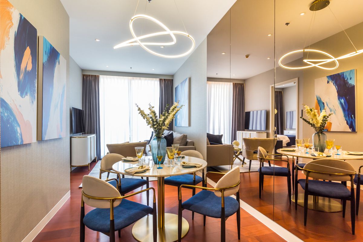 For RentCondoSukhumvit, Asoke, Thonglor : ✨ Super Luxury Price! ✨🏙️ Super Luxury | Khun by Yoo 1 bedroom | 1 bathroom | Size 50 sq.m. 💸 Rent only 65,000 baht/month (Negotiable!) 📞 Call: 086-746-8882 (K. Cooper)