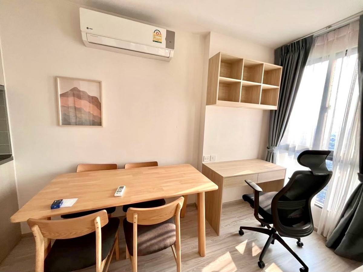 For RentCondoBang Sue, Wong Sawang, Tao Pun : Near MRT Bang Son Station, only 350 meters.