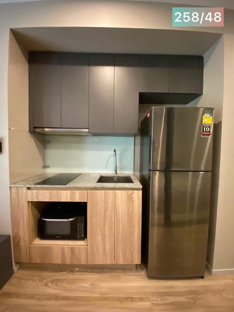 ขายคอนโดสาทร นราธิวาส : รหัสทรัพย์ Bh0761 บลอสซั่ม คอนโด สาทร-เจริญราษฎร์ ห้องขนาด 30 ตร.ม. แบบ 1 ห้องนอน 1 ห้องน้ำ ชั้น 2