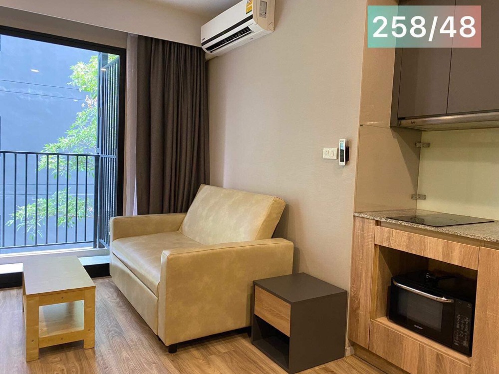 ขายคอนโดสาทร นราธิวาส : รหัสทรัพย์ Bh0761 บลอสซั่ม คอนโด สาทร-เจริญราษฎร์ ห้องขนาด 30 ตร.ม. แบบ 1 ห้องนอน 1 ห้องน้ำ ชั้น 2