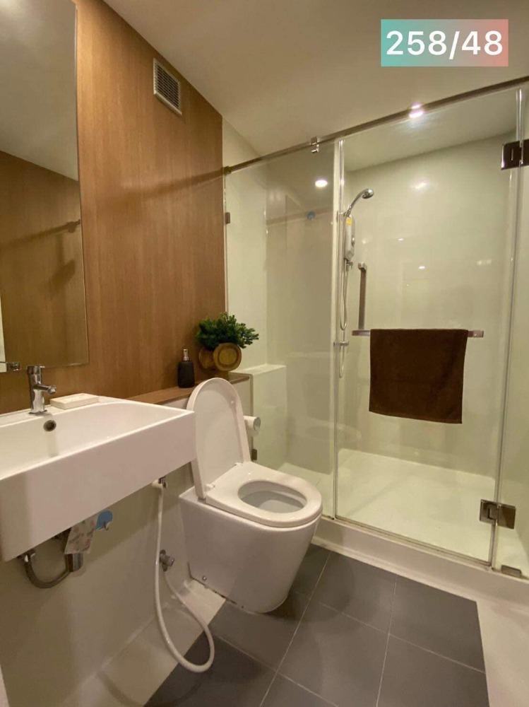 ขายคอนโดสาทร นราธิวาส : รหัสทรัพย์ Bh0761 บลอสซั่ม คอนโด สาทร-เจริญราษฎร์ ห้องขนาด 30 ตร.ม. แบบ 1 ห้องนอน 1 ห้องน้ำ ชั้น 2