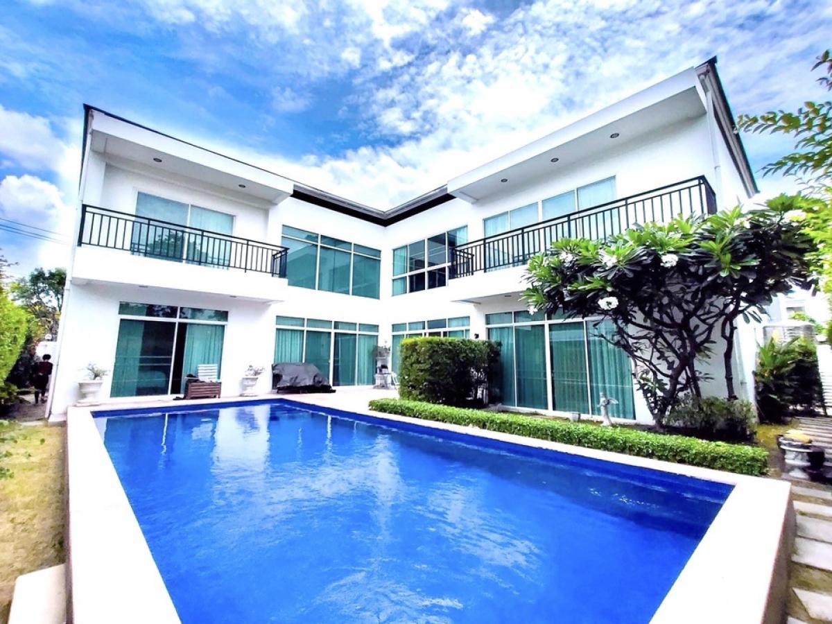 For SaleHouseRamkhamhaeng, Hua Mak : Urgent sale!!! Baan Thararom with swimming pool, best price