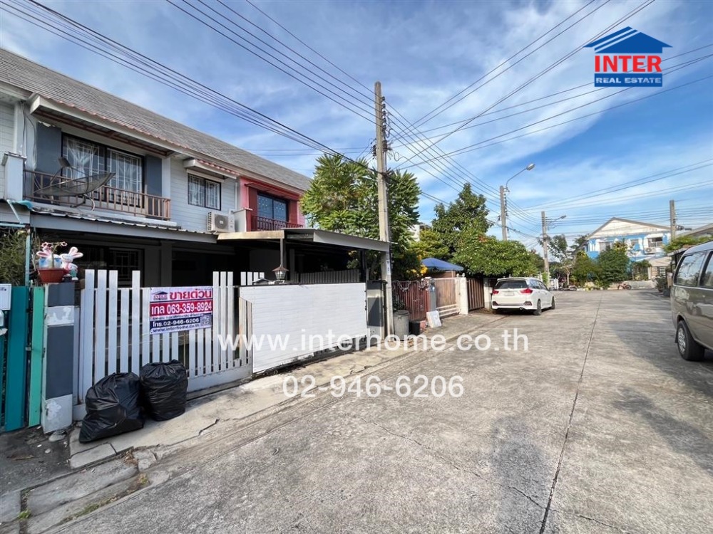 ขายทาวน์โฮมลาดกระบัง สุวรรณภูมิ : ทาวน์เฮ้าส์ 2 ชั้น 21.2 ตร.ว. หมู่บ้านพฤกษา58/1 ซอยลาดกระบัง54 ถนนบางนา-ตราด ถนนวัดศรีวารีน้อย เมืองสมุทรปราการ สมุทรปราการ
