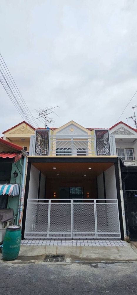 ขายทาวน์โฮมสมุทรปราการ สำโรง : 📍บ้านสวยรีโนเวทใหม่เฟอร์นิเจอร์ครบพร้อมเข้าอยู่ หมู่บ้านเฟื่องฟ้าวิลเลจ9 เฟส1