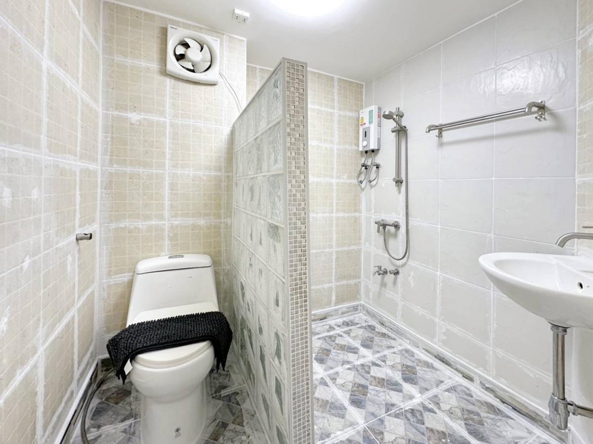 ขายคอนโดรามคำแหง หัวหมาก : 📍อยากได้ห้องใหญ่ ๆ ฟีลบ้าน แต่จ่ายน้อยกว่าเช่า ใกล้รถไฟฟ้า ชีวิตง่ายเหมือนสั่ง Grab! ต้องที่นี่! 👉บดินทร์ สวีท โฮม  (𝐁𝐨𝐝𝐢𝐧 𝐒𝐮𝐢𝐭𝐞 𝐇𝐨𝐦𝐞)🌲🌲