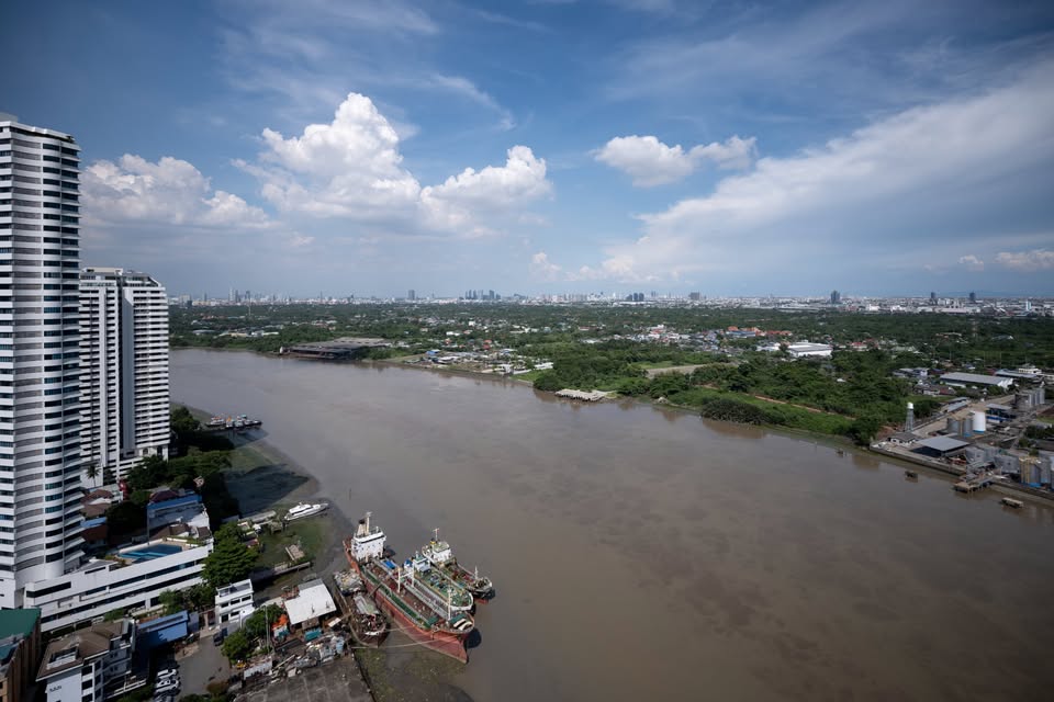 ขายคอนโดพระราม 3 สาธุประดิษฐ์ : Rare item!! คอนโด เอสวี ซิตี้ พระราม 3 - 3 ห้องนอน วิวแม่น้ำทุกห้อง ว่างพร้อมอยู่