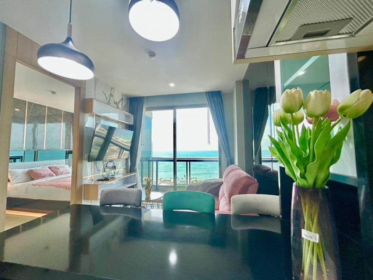 ให้เช่าคอนโดพัทยา บางแสน ชลบุรี สัตหีบ : FoR Rent ‼️ Seaview ปล่อยเช่าคอนโดริเวียร่า จอมเทียน ชั้น 32ใก้ลหาดจอมเทียน เดือนละ 25,000 รวมค่าส่วนกลาง (ราคานี้สัญญารายปีเท่านั้น)😃😃