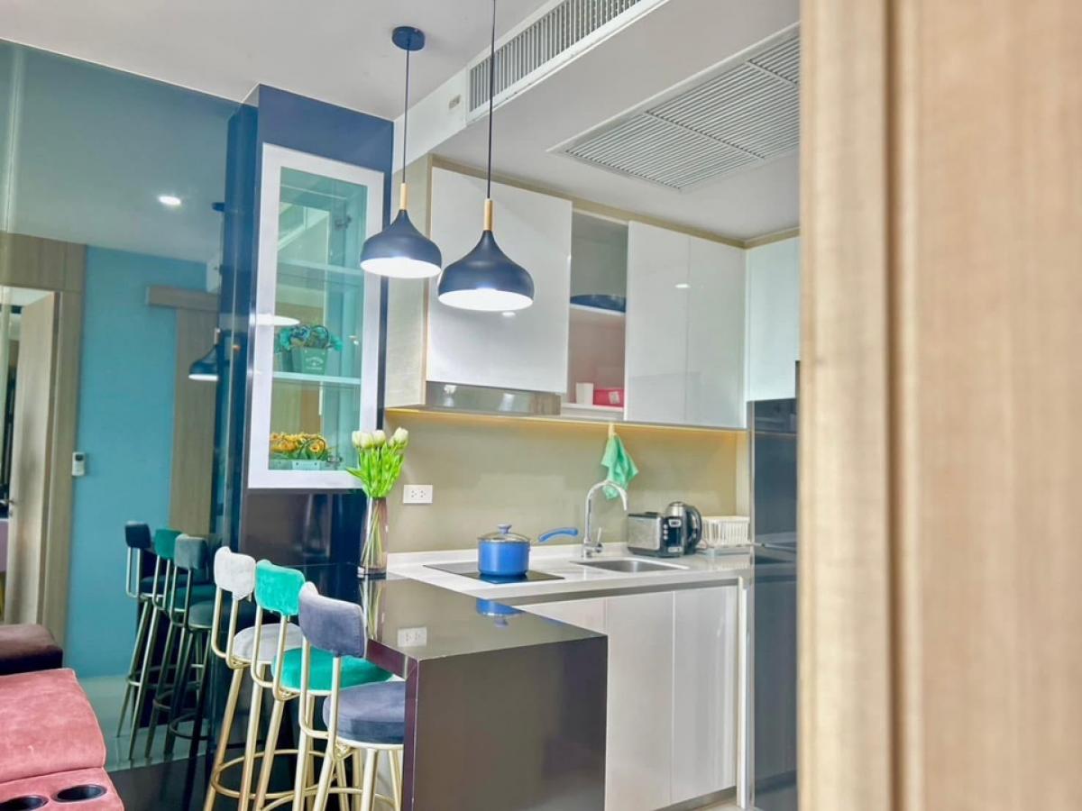 ให้เช่าคอนโดพัทยา บางแสน ชลบุรี สัตหีบ : FoR Rent ‼️ Seaview ปล่อยเช่าคอนโดริเวียร่า จอมเทียน ชั้น 32ใก้ลหาดจอมเทียน เดือนละ 25,000 รวมค่าส่วนกลาง (ราคานี้สัญญารายปีเท่านั้น)😃😃