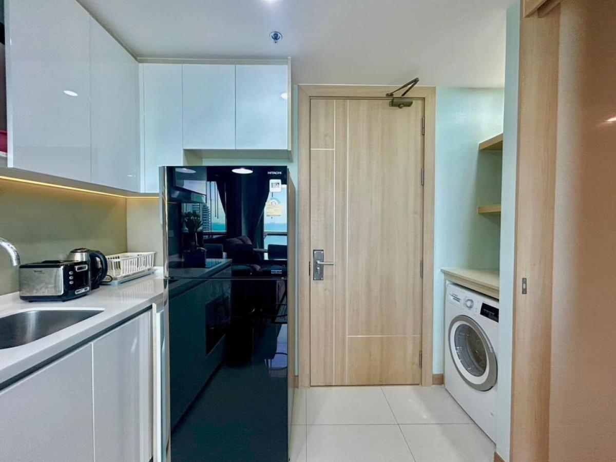 ให้เช่าคอนโดพัทยา บางแสน ชลบุรี สัตหีบ : FoR Rent ‼️ Seaview ปล่อยเช่าคอนโดริเวียร่า จอมเทียน ชั้น 32ใก้ลหาดจอมเทียน เดือนละ 25,000 รวมค่าส่วนกลาง (ราคานี้สัญญารายปีเท่านั้น)😃😃