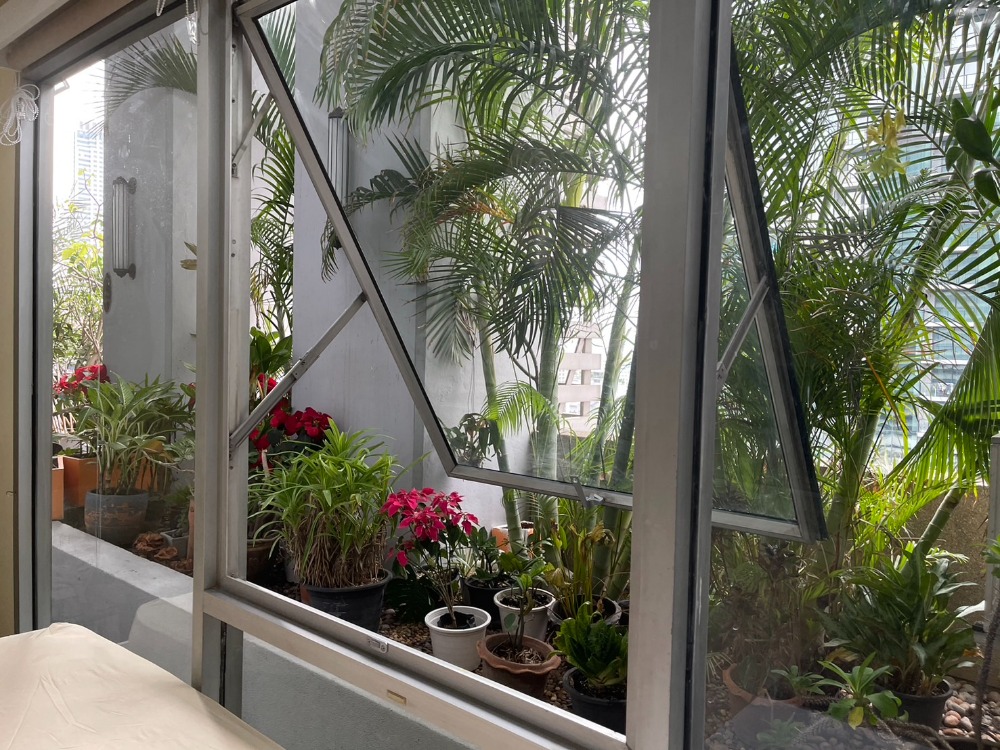 ให้เช่าคอนโดสีลม ศาลาแดง บางรัก : Rent Silom Suite Condo (Sathorn12 - BTS Saint Louise)