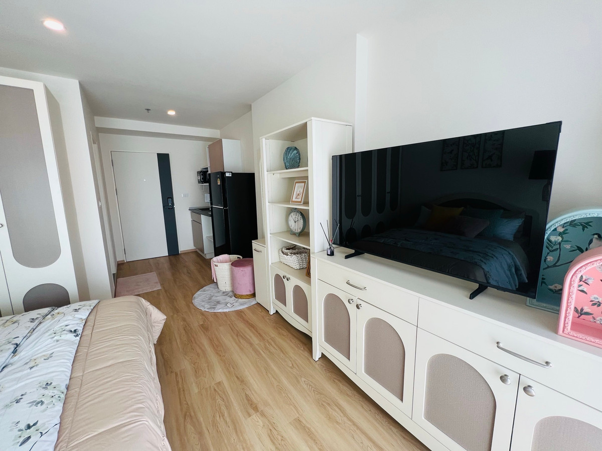 For SaleCondoPinklao, Charansanitwong : Condo for sale Lumpini Ville Charan - Fai Chai, on the main road, near MRT Charan 13 station, fully furnished, complete common area, ready to move in, Studio size 25 sq m., special price, beautiful room, good location, convenient transportation, Charan Sa