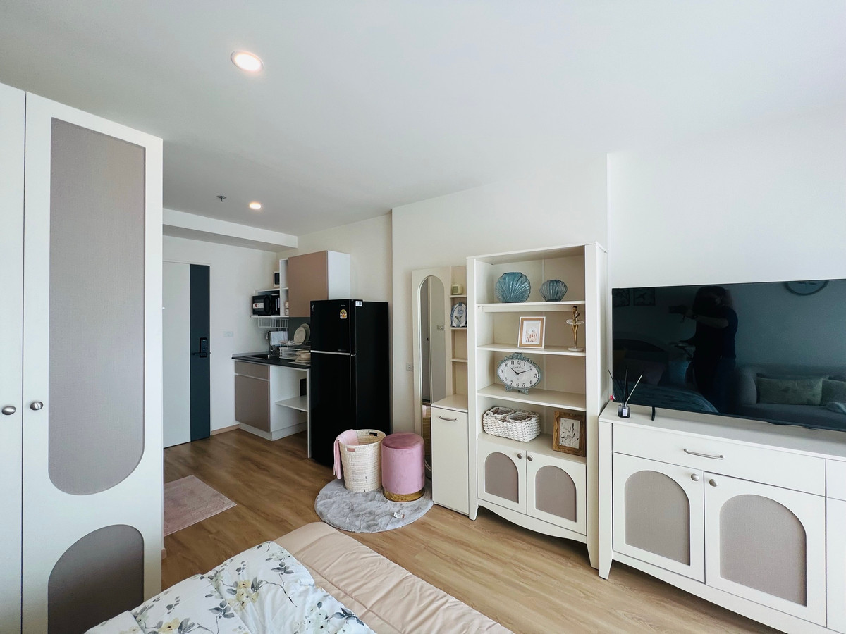 For SaleCondoPinklao, Charansanitwong : Condo for sale Lumpini Ville Charan - Fai Chai, on the main road, near MRT Charan 13 station, fully furnished, complete common area, ready to move in, Studio size 25 sq m., special price, beautiful room, good location, convenient transportation, Charan Sa