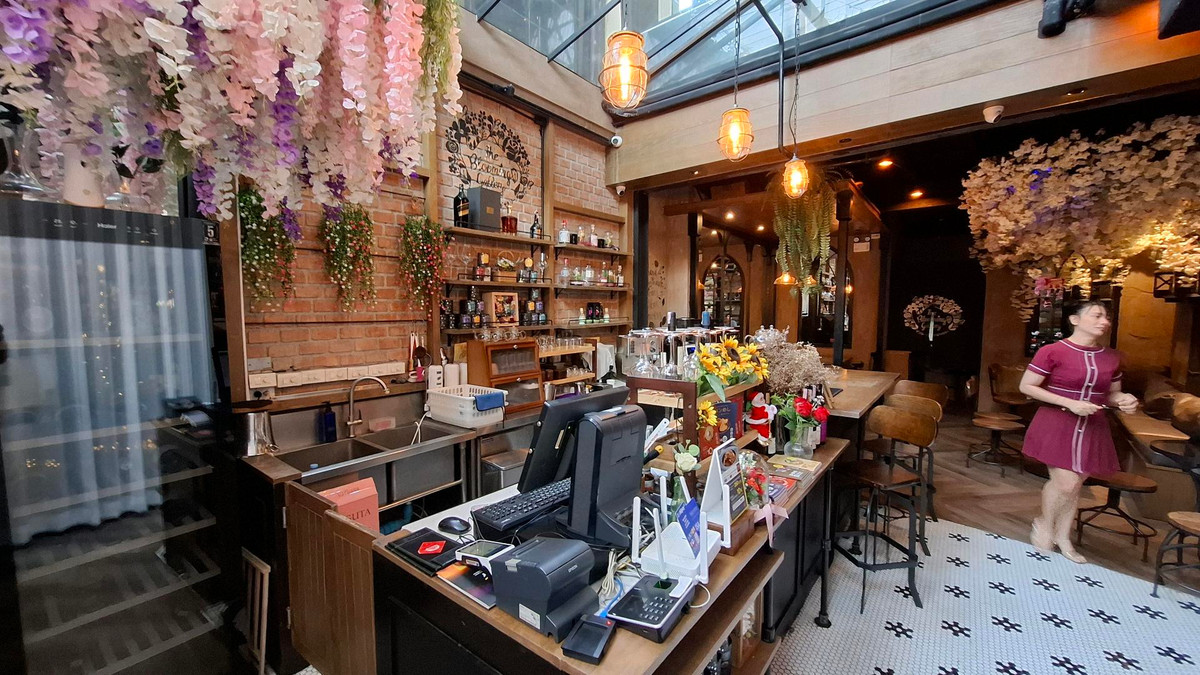 เซ้งร้านค้า/ตลาดนัดสุขุมวิท อโศก ทองหล่อ : เซ้งด่วน! คาเฟ่ทำเลทองใน **ย่านทองหล่อ** ใจกลางกรุงเทพ ราคาพิเศษแค่ **1,200,000 บาท**