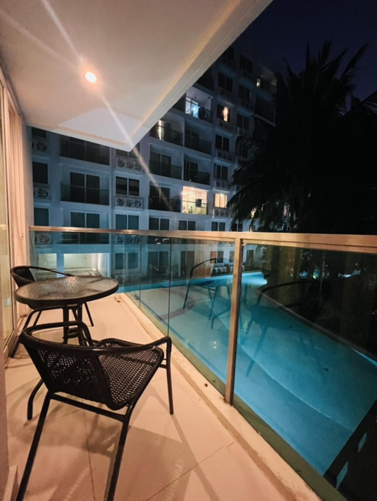 ให้เช่าคอนโดพัทยา บางแสน ชลบุรี สัตหีบ : For Rent‼️ 1 Bedroom Pool View 40 Sqm. Amazon Residence