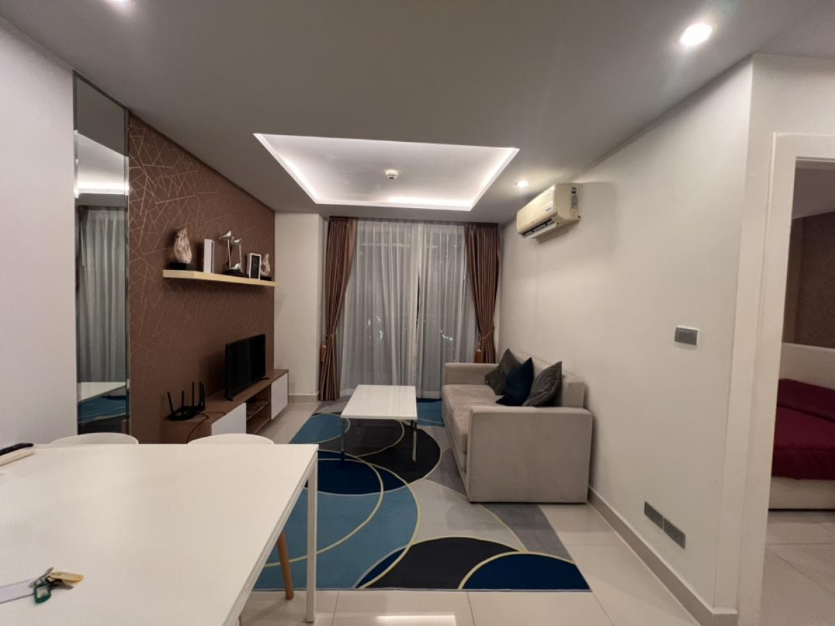 ให้เช่าคอนโดพัทยา บางแสน ชลบุรี สัตหีบ : For Rent‼️ 1 Bedroom Pool View 40 Sqm. Amazon Residence