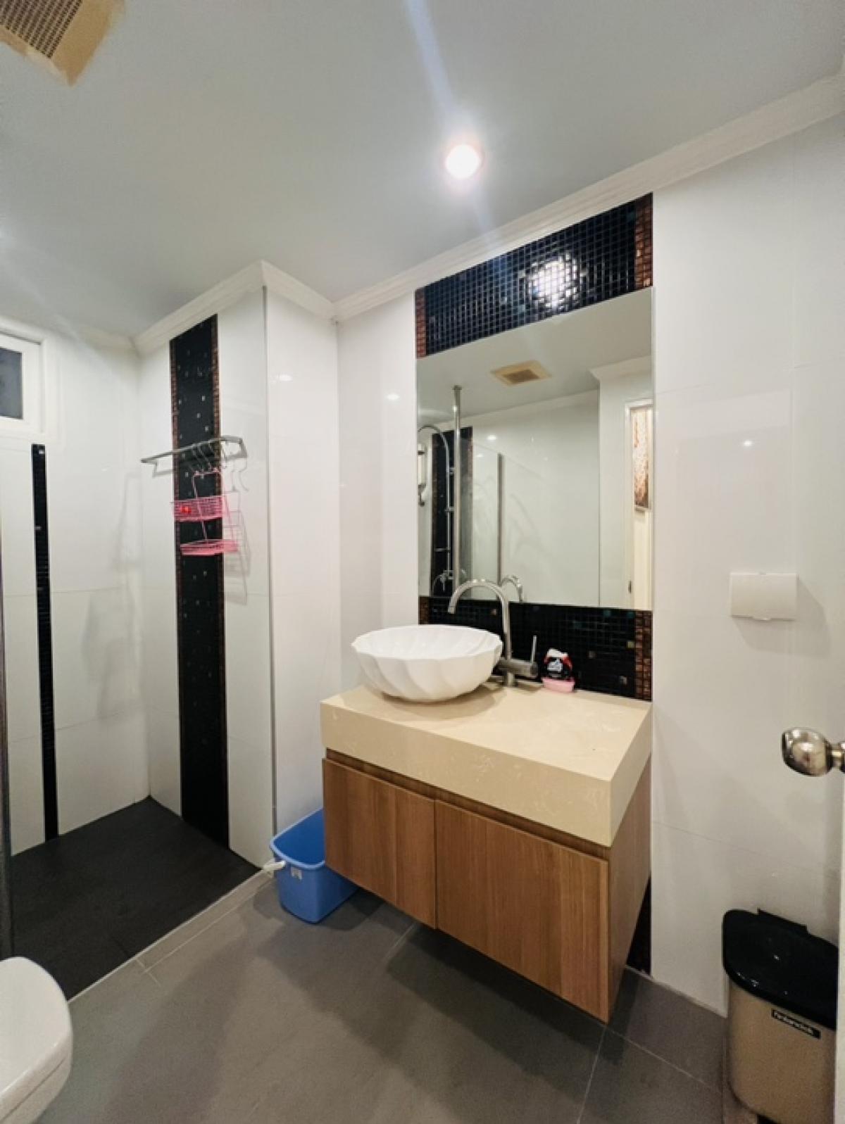 ให้เช่าคอนโดพัทยา บางแสน ชลบุรี สัตหีบ : For Rent‼️ 1 Bedroom Pool View 40 Sqm. Amazon Residence