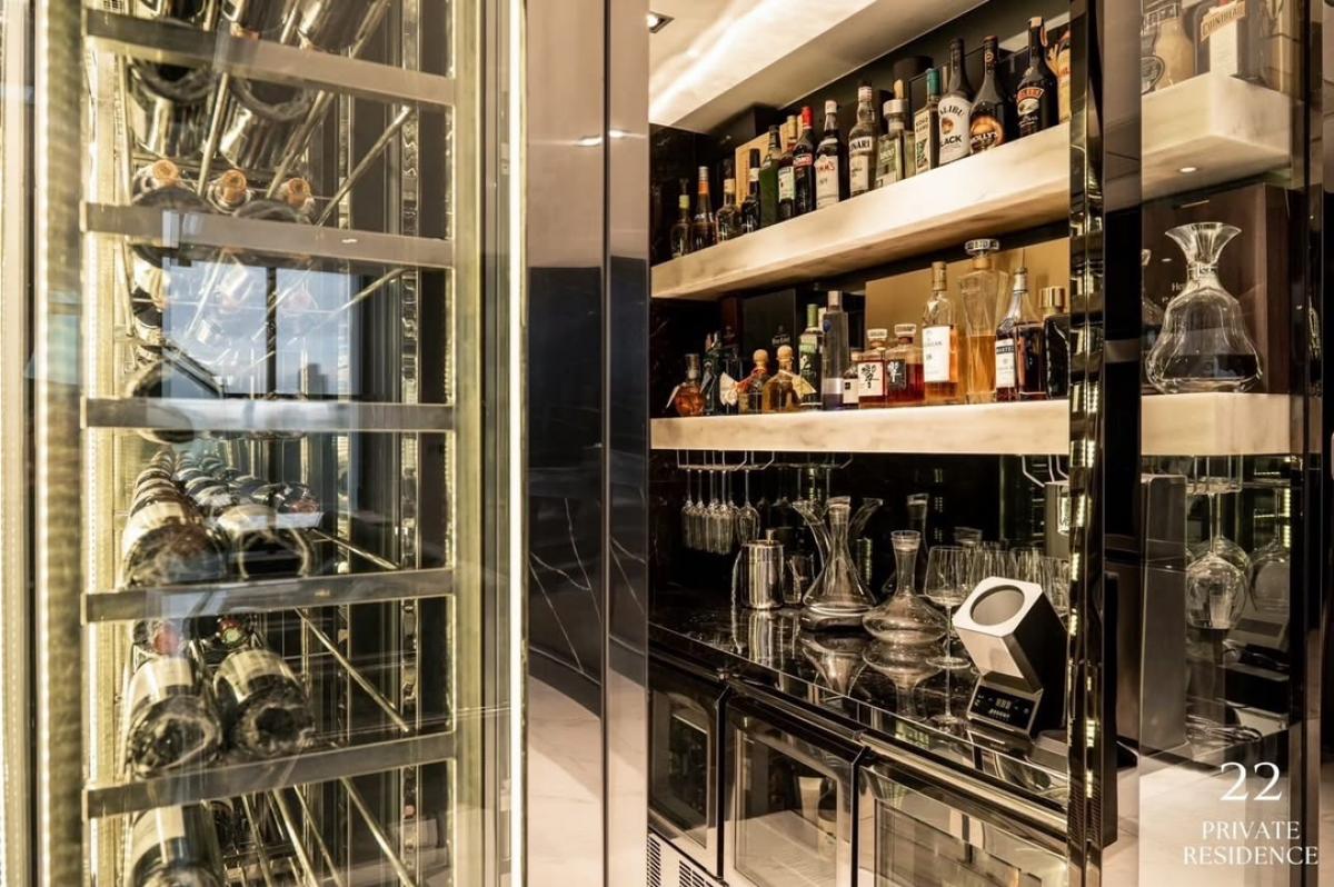 For SaleHouseRamkhamhaeng, Hua Mak : House for sale, Pool villa Krungthep Kreetha, size 2,047 Sq.m, price 250,000,000, contact 086-795-9997 (Jimmy)