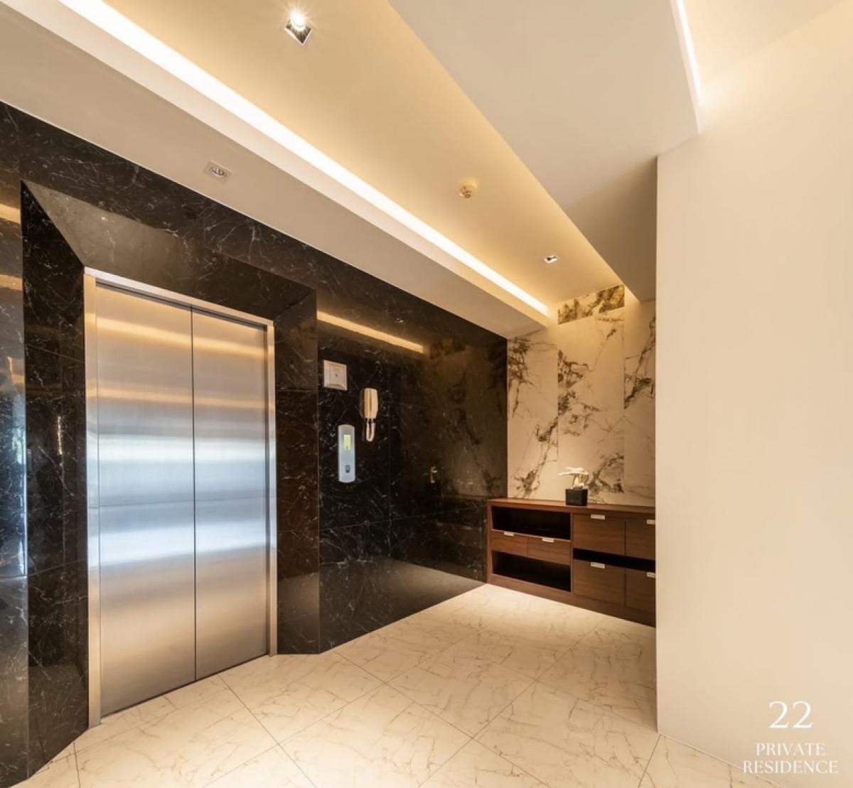 For SaleHouseRamkhamhaeng, Hua Mak : House for sale, Pool villa Krungthep Kreetha, size 2,047 Sq.m, price 250,000,000, contact 086-795-9997 (Jimmy)