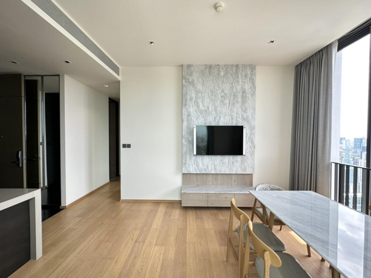 ขายคอนโดวิทยุ ชิดลม หลังสวน : Freehold ชั้นสูง 36++ วิว180 องศา เห็นห้างเอมบาสซี่ ถนนชิดลม มีเฟอร์พร้อมเข้าอยู่ | 28 Chidlom | เพียง 3 นาที ถึง เซนทรัลชิดลม เอมบาสซี บีทีเอส
