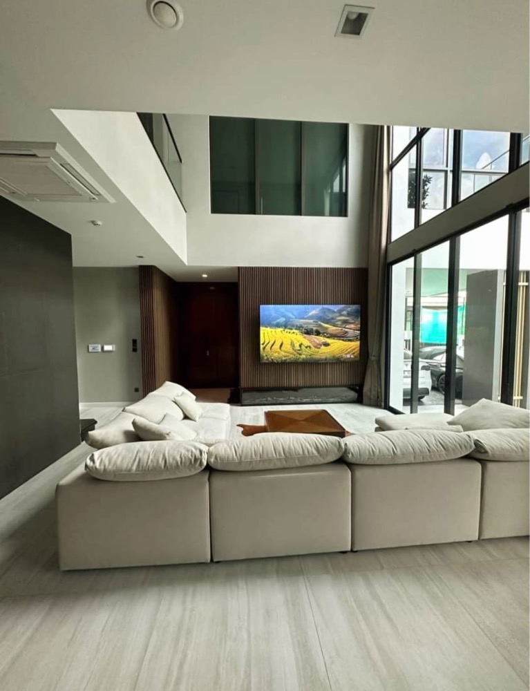 ให้เช่าบ้านพัฒนาการ ศรีนครินทร์ : 🏡🌟 #ForRent: Luxury 3-Storey Single House - The Gentry Cultivar Rama 9🏡🌟