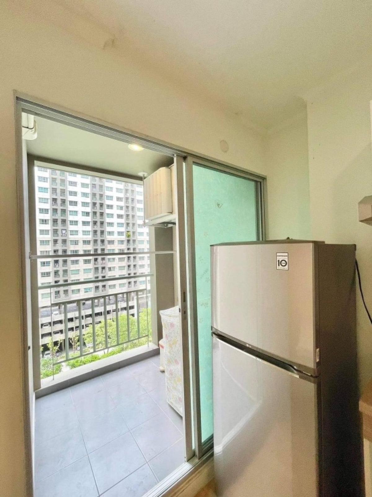 ให้เช่าคอนโดปิ่นเกล้า จรัญสนิทวงศ์ : ให้เช่า ลุมพินี พาร์ค ปิ่นเกล้า🌴วิวสระว่ายน้ำ ตึก B ชั้น 10 ขนาด 28 ตร.ม. ราคา 9,000 บาท มีเครื่องซักผ้า