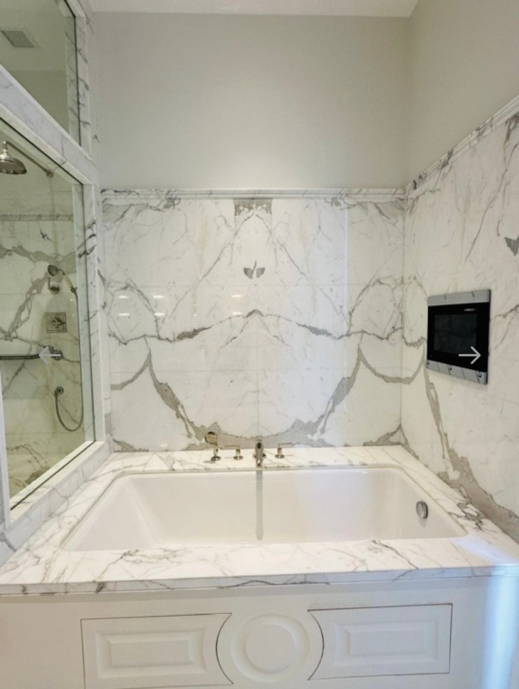 ให้เช่าคอนโดวิทยุ ชิดลม หลังสวน : Luxury Condo for Rent Phloen Chit | City Lifestyle Luxury | Near BTS Phloen Chit | 200,000 THB/Month | คอนโดหรูให้เช่า เพลินจิต ไลฟ์สไตล์เมือง หรูหรา ใกล้ BTS เพลินจิต 200,000 บาท/เดือน - LTHC11432