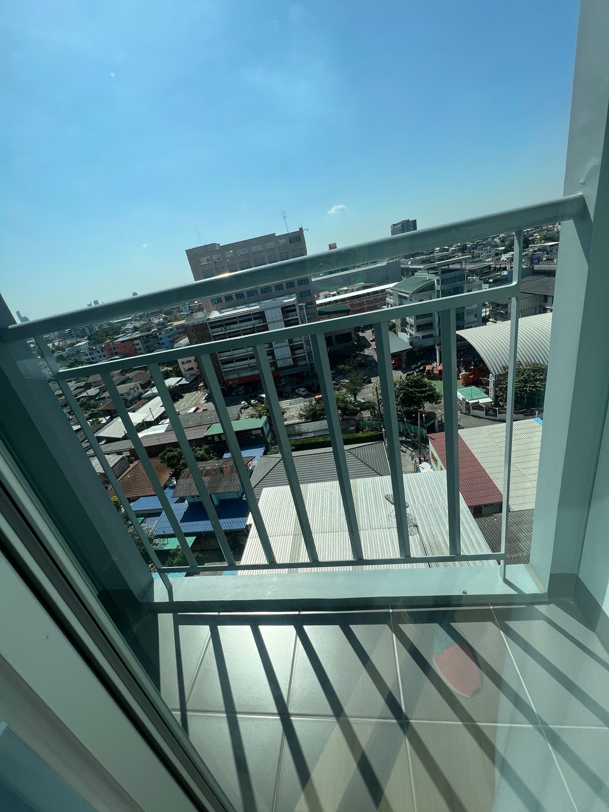 For SaleCondoPinklao, Charansanitwong : Condo for sale Lumpini Ville Charan - Fai Chai, on the main road, near MRT Charan 13 station, fully furnished, complete common area, ready to move in, Studio size 25 sq m., special price, beautiful room, good location, convenient transportation, Charan Sa