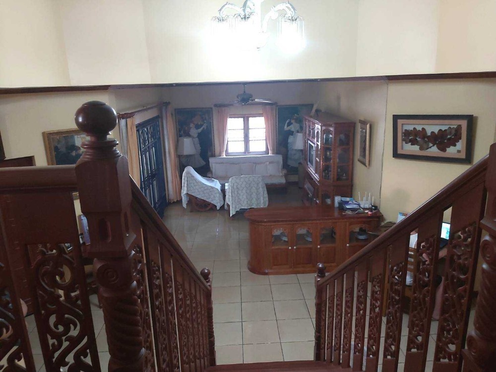 ขายบ้านพัทยา บางแสน ชลบุรี สัตหีบ : Single house for sale, prime location land, made into a pool villa (S03-1264)