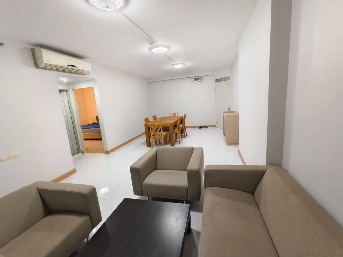 For RentCondoPattanakan, Srinakarin : Near BTS Yellow Line, Sri Udom Station, near Paradise Mall, Central Bangna