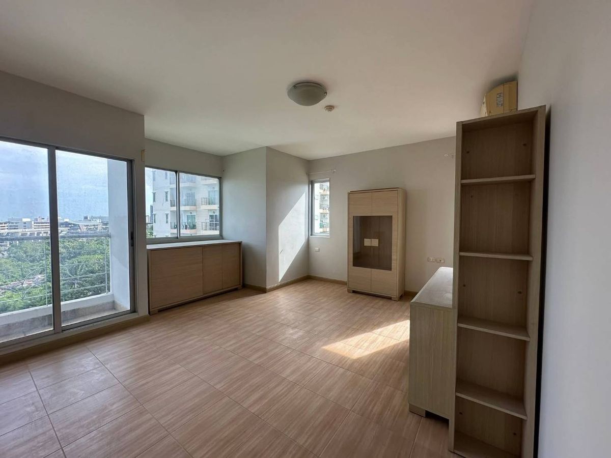 For RentCondoPattanakan, Srinakarin : Near BTS Yellow Line, Sri Udom Station, near Paradise Mall, Central Bangna