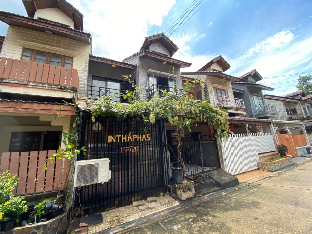 ขายทาวน์โฮมเกษตร นวมินทร์ ลาดปลาเค้า : ทาวน์เฮ้าส์ 2 ชั้น 19.5 ตาราง วา ม.เอื้อประชา นวลจันทร56 รามอินทรา