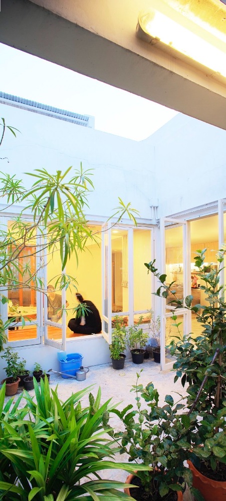 ขายโฮมออฟฟิศสุขุมวิท อโศก ทองหล่อ : Home Office For Sale in Sukhumvit 49, near Smitivej Hospital