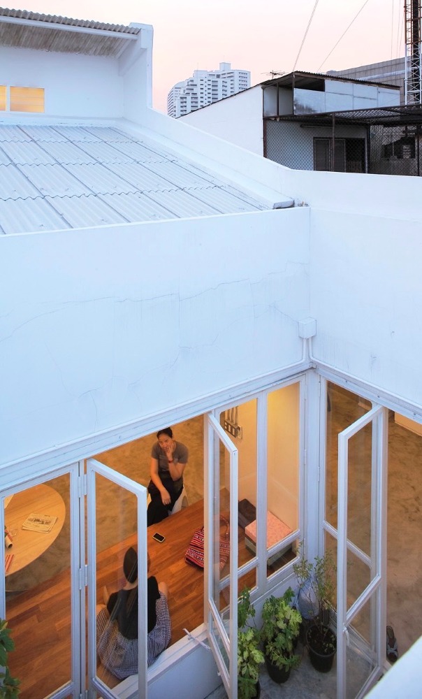 ขายโฮมออฟฟิศสุขุมวิท อโศก ทองหล่อ : Home Office For Sale in Sukhumvit 49, near Smitivej Hospital