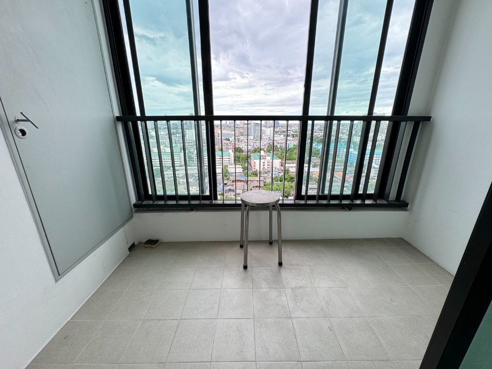 ขายคอนโดท่าพระ ตลาดพลู วุฒากาศ : ขายด่วน ! เจ้าของขายเอง  Ideo Sathorn Thapra  ห้องสวยมาก วิวโล่ง 1 ห้องนอน 30 ตรม.