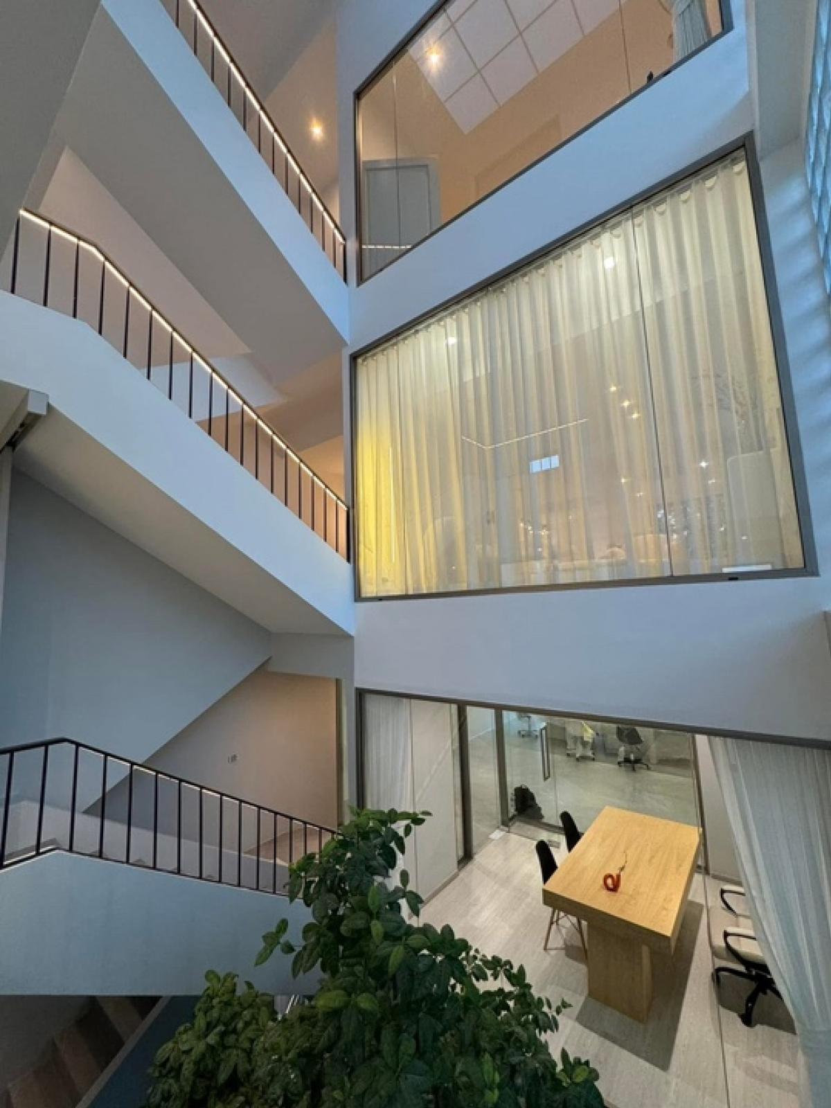 For SaleHome OfficeRatchadapisek, Huaikwang, Suttisan : Home Office for Sale with Tenant Ratchada 42 Near BTS Ratchayothin Income Generating Investment Property Bangkok