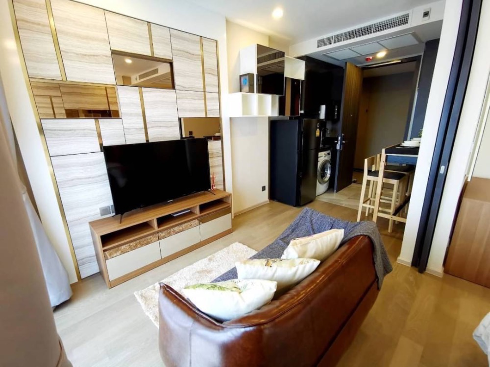 For RentCondoSukhumvit, Asoke, Thonglor : ♻️ For rent: Ashton Asoke, 1 bedroom, 34 sq m, fully furnished,  high floor, beautiful view, short-term rental