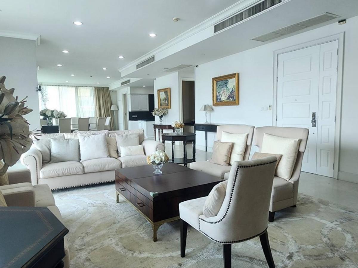 For RentCondoSukhumvit, Asoke, Thonglor : ROYCE PRIVATE : 462 Sqm, 4BR/4BA+1 maid, High floor, Private lift, 098-6542399