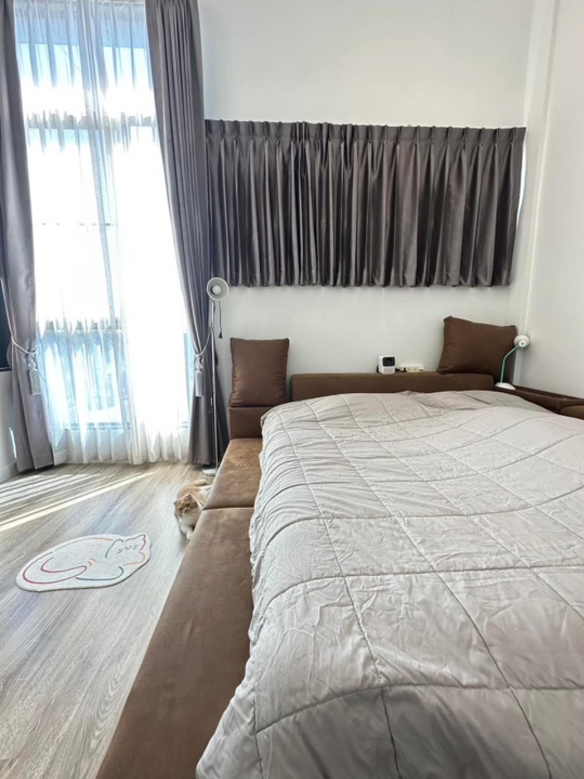 For SaleTownhomePattanakan, Srinakarin : 📢👇Sell with tenant til 31/3/27
 Dont miss this price, Verve Rama 9 Townhome, corner plot, 6.25 meters wide in front of the house, convenient travel on many routes.