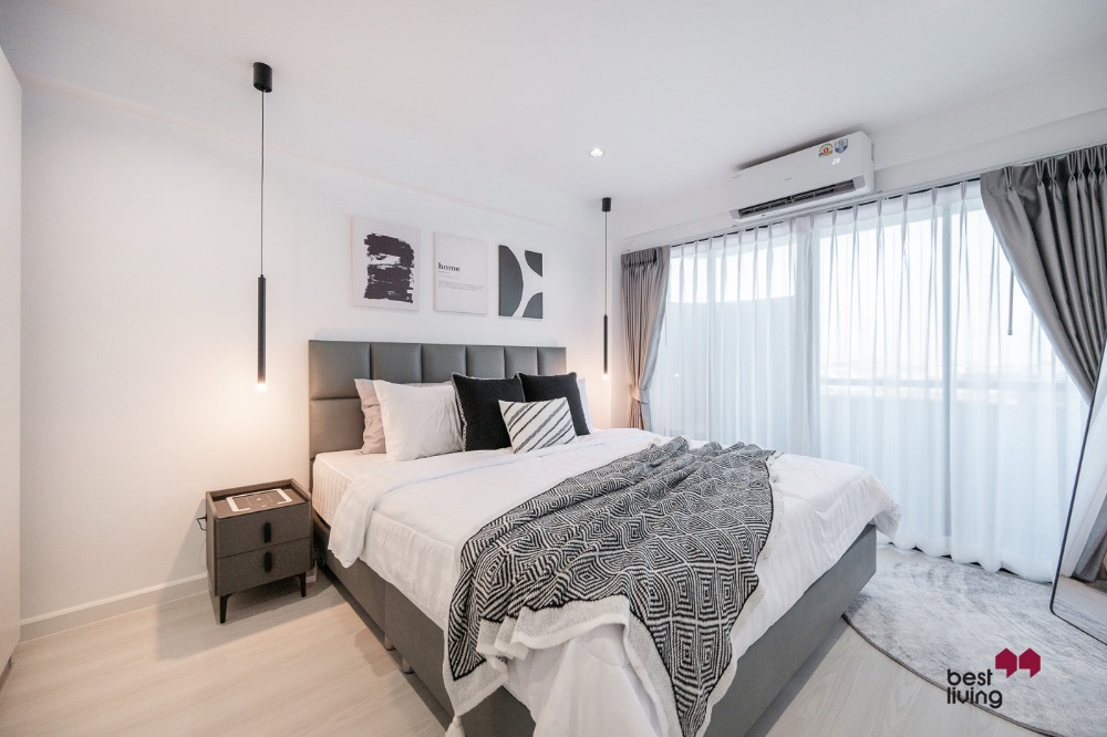 For SaleCondoOnnut, Udomsuk : 𝗘𝗮𝘀𝘁𝘄𝗼𝗼𝗱 𝗣𝗮𝗿𝗸 𝗢𝗻𝗻𝘂𝘁 𝟯𝟲 Spacious 𝟲𝟱 sqm Condo | 𝟮 Bedrooms | Easy Transportation through 𝗕𝗧𝗦 & 𝗠𝗥𝗧🚝